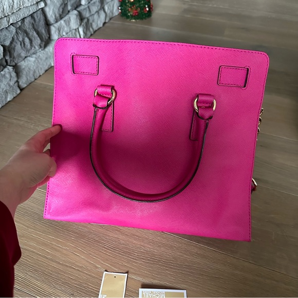 Michael Kors Hamilton Large Tote - Raspberry - Picture 3 of 9